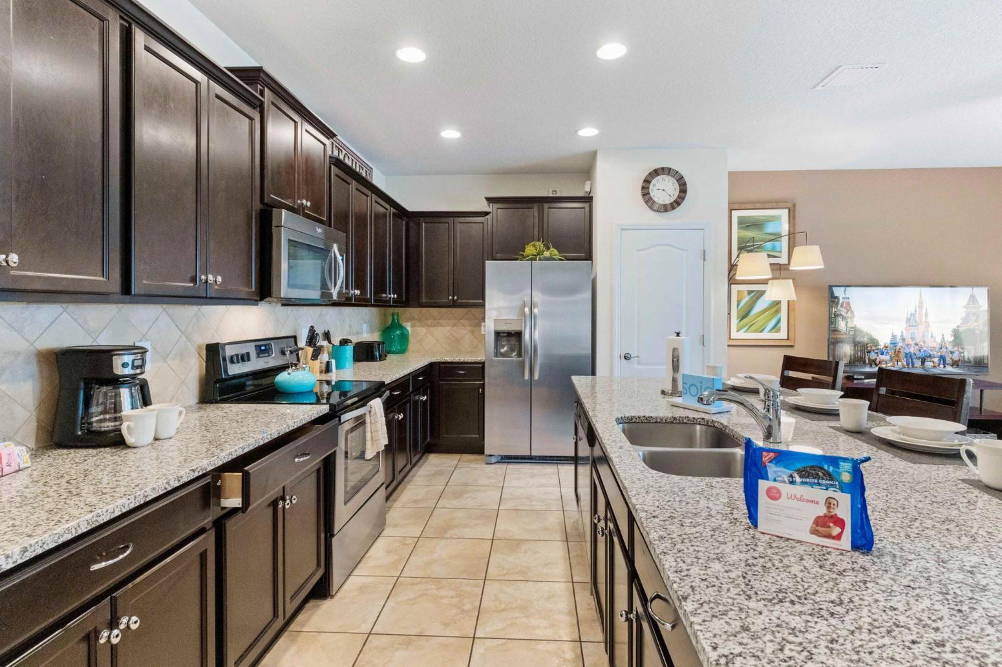 Townhome With Private Pool, Bbq & Free Waterpark Holiday home *